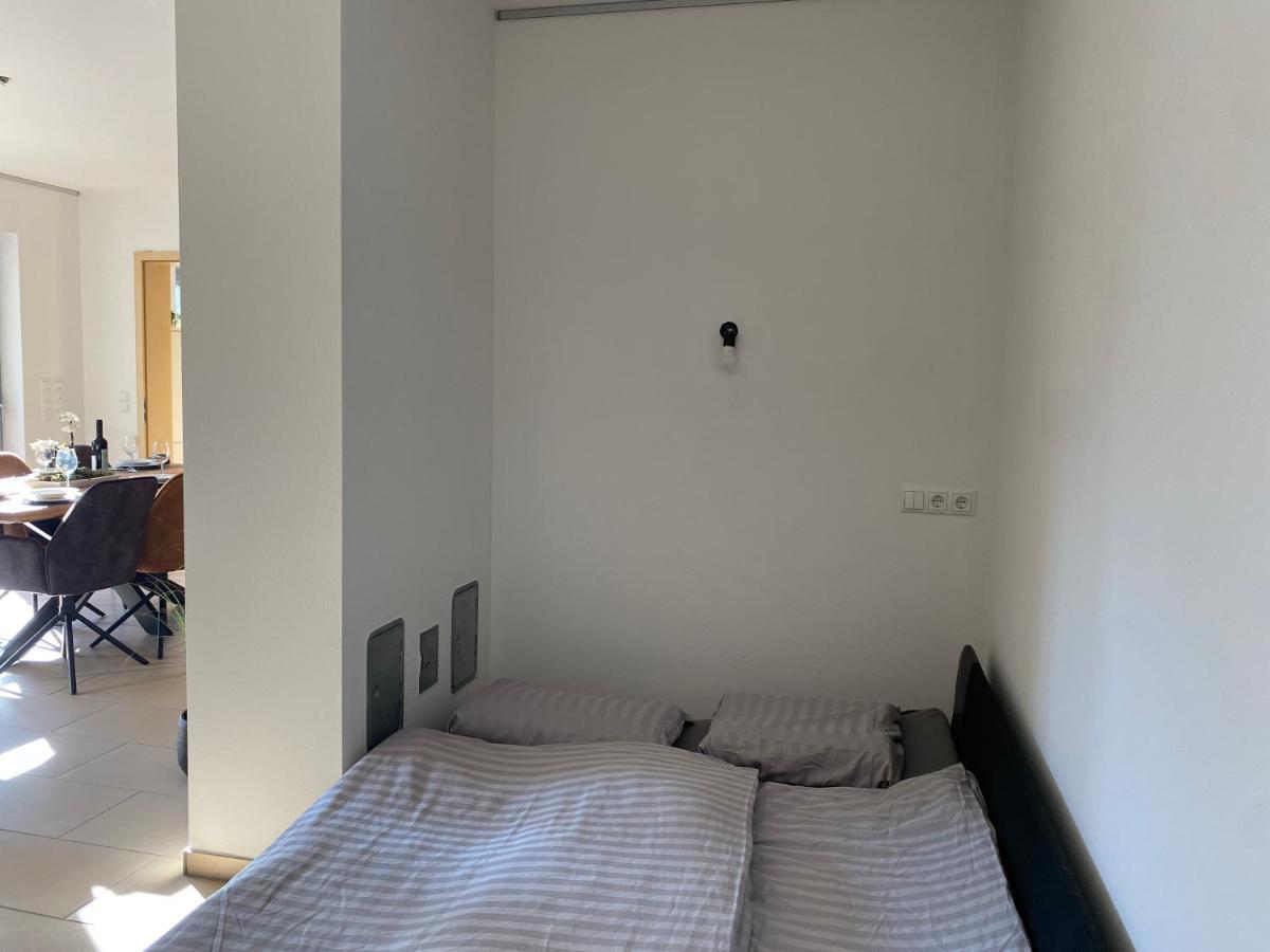Attraktive Wohnung-Elztalidyll-Zwischen Mosel,Nuerburgring Und Burg Eltz Kollig Exterior foto