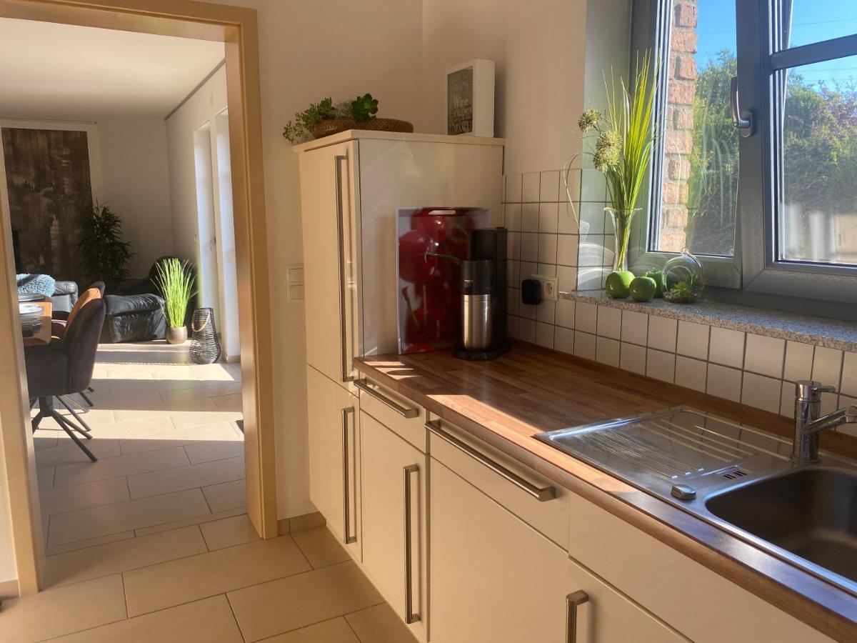 Attraktive Wohnung-Elztalidyll-Zwischen Mosel,Nuerburgring Und Burg Eltz Kollig Exterior foto